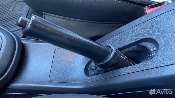 Чехол ручного тормоза Vesta