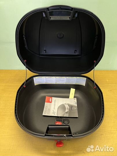 Кофр monolock 39 л Givi Black-Red (E370N)