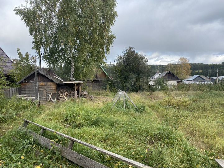 Дом 24,9 м² на участке 12 сот.