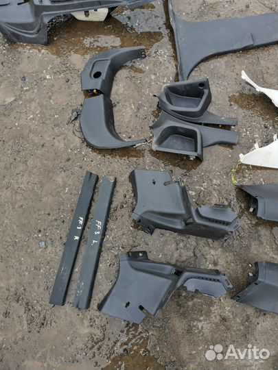 Пластиковые накладки салона Ford Focus 3