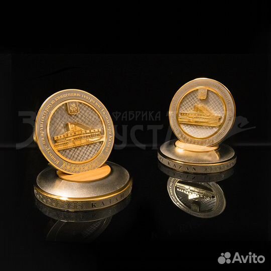 Медаль на подставке