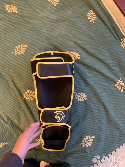 Щитки для кикбоксинга