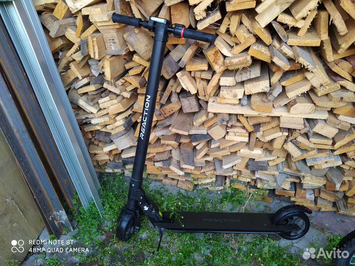 Электро самокат reaction