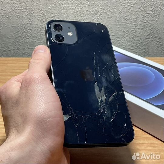 iPhone 12, 64 ГБ