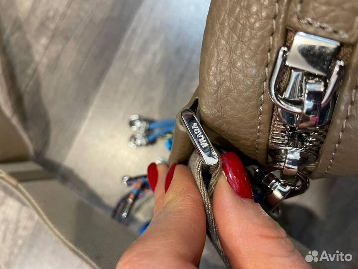 Сумка мессенджер Prada