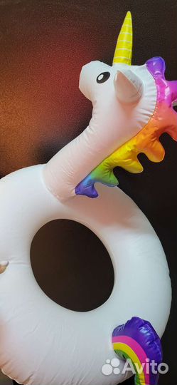 Надувной единорог