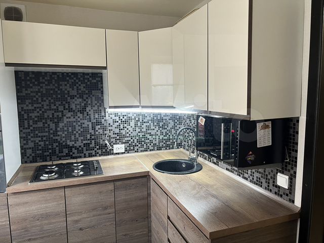 2-к. квартира, 46 м², 4/9 эт.