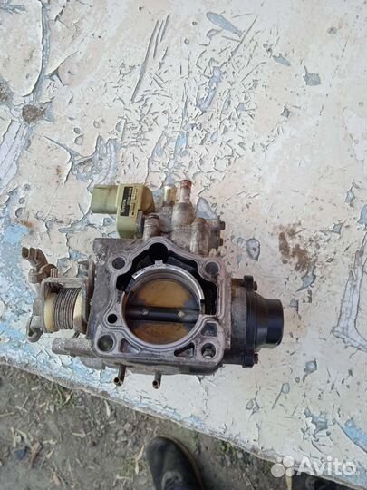 Дроссельная заслонка Тойота королла спринтер ае114