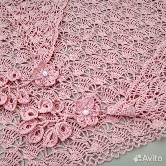 Бактус. Вязаный платок. Шаль. Ручная работа