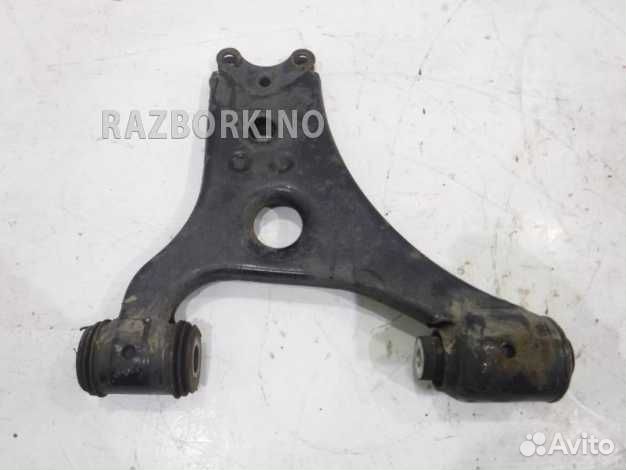 Рычаг передний правый нижний