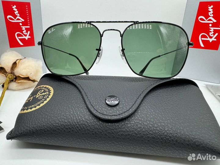 Солнцезащитные очки Ray Ban