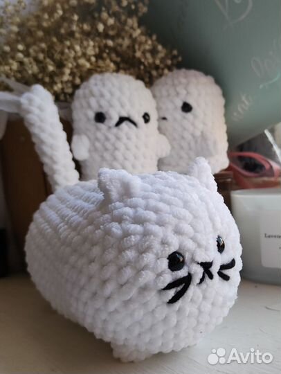 Вязанная мягкая игрушка кот ручной работы