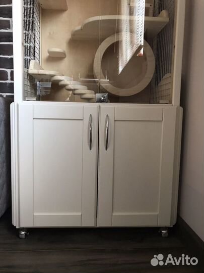 Витрина для шиншилл, делу «Тайга» с тумбой