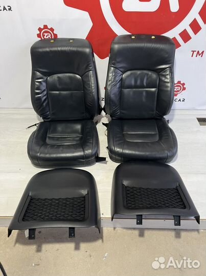 Toyota Land Cruiser 200 сиденья передние