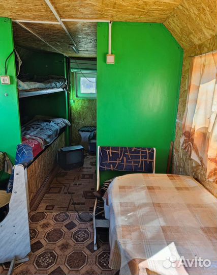 Вагон на колесах