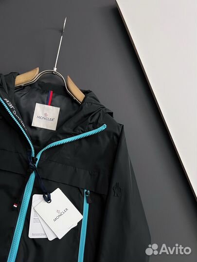 Ветровка moncler