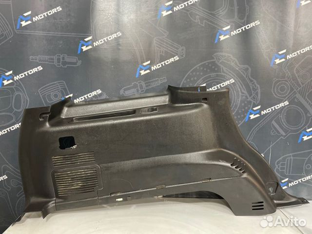 Обшивка багажника левая Ford Explorer U251 4.6L 3V