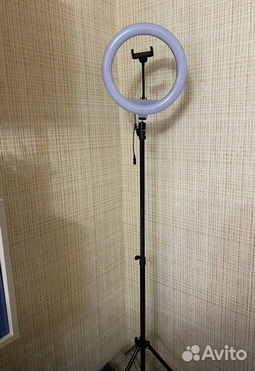 Кольцевая лампа 26 см