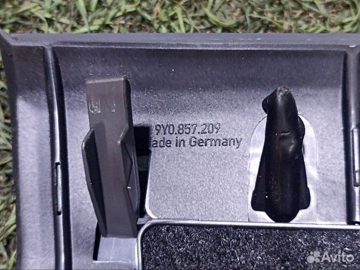 Решетка динамика левая Porsche Cayenne Turbo E3 9Y