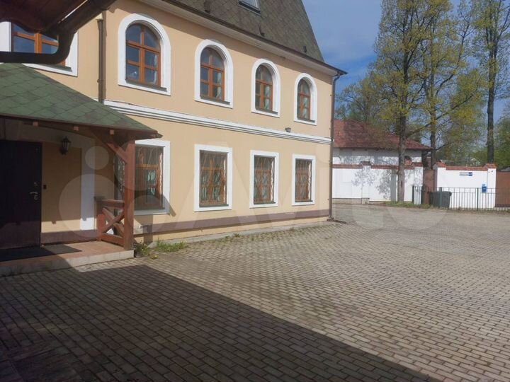 Здание, 452.6 м²