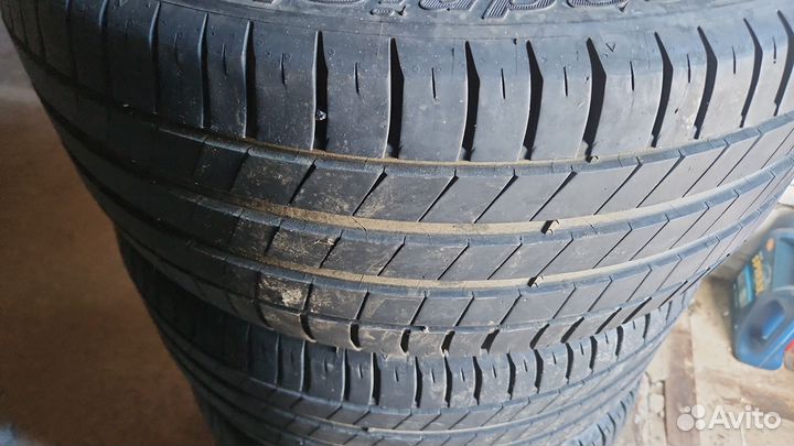 Bfgoodrich Advantage 235/40 R19