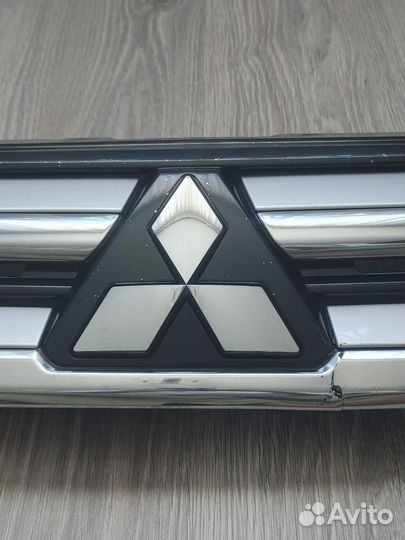 Решетка радиатора mitsubishi 7450A967