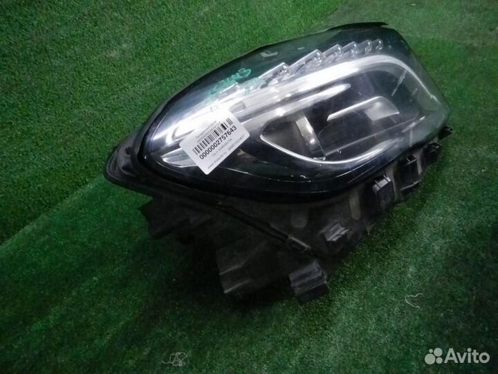 Фара правая Mercedes-Benz GLA-Class