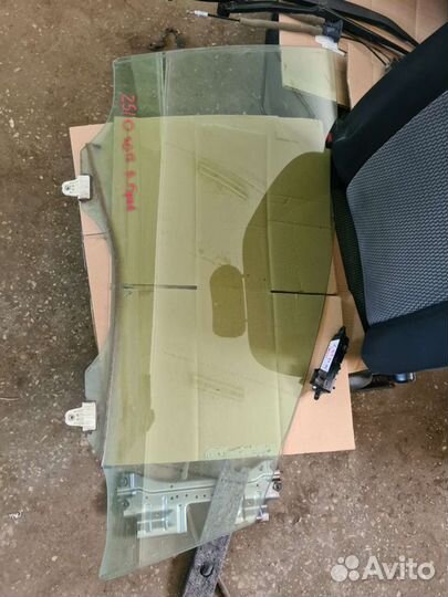 Стекло переднее правое Nissan Murano Z51