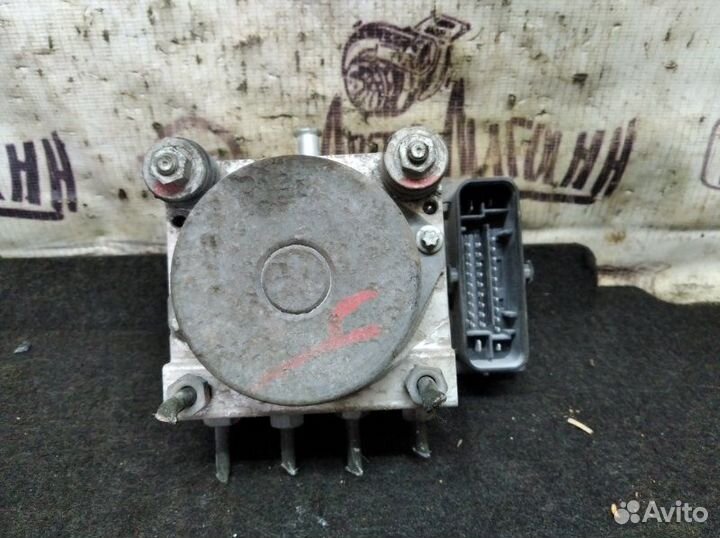 Блок abs Renault Duster K4M606 2013