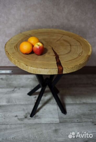 Стол из массива, стол река