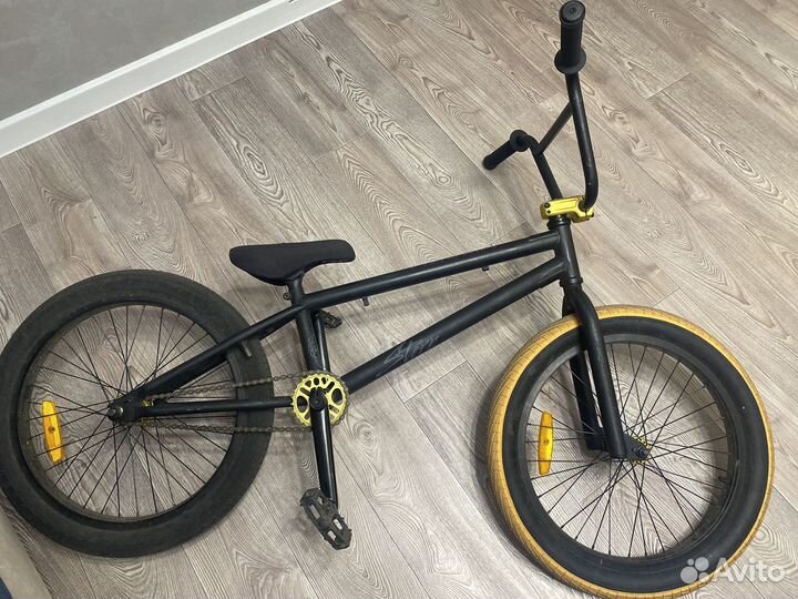 Трюковой велосипед BMX