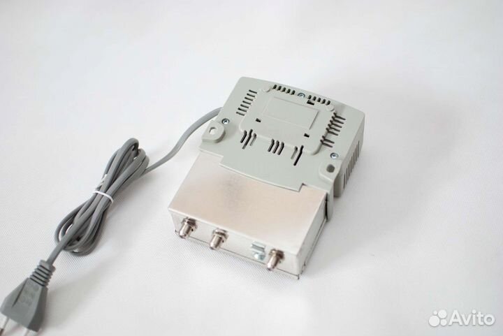 Усилитель телевизионного сигнала Terra HA-126