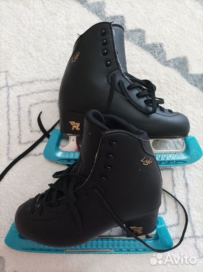 Фигурные коньки risport electra чёрные 245, 23.5см