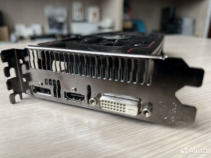Видеокарта Sapphire Pulse Radeon RX560 4Gb