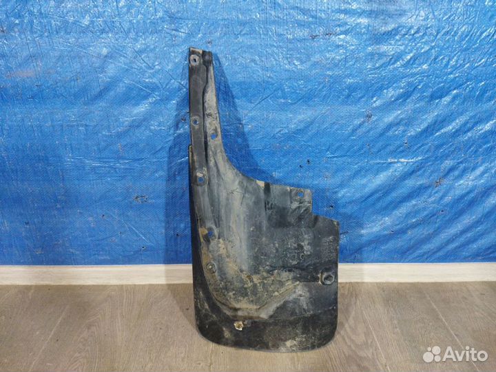 Брызговик задний левый Land Cruiser 200 2007