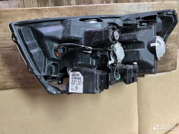 Фара LADA Vesta б/у правая