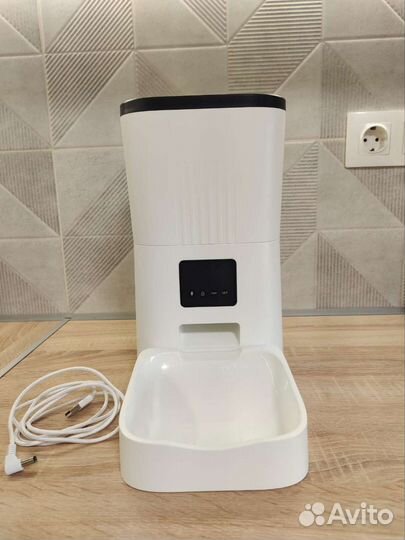 Автокормушка для кошек и собак