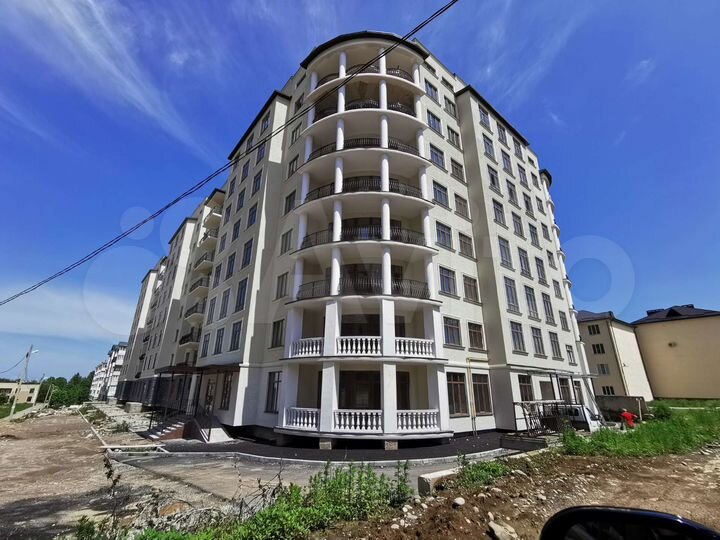 2-к. квартира, 107 м², 8/10 эт.