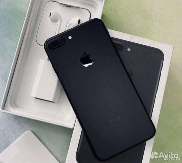 Телефон iPhone 7 plus
