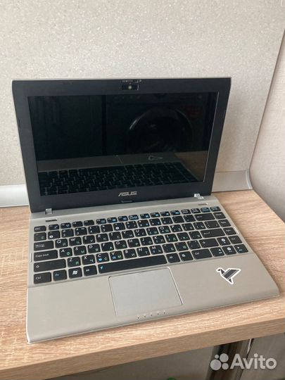 Нетбук asus 1225B