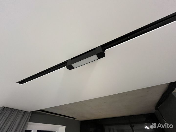 Трековый LED светильник