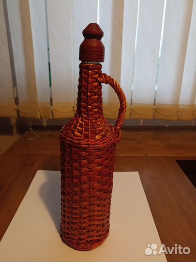 Бутылка на качалке 4,5 литра и оплетенная 1,0 литр