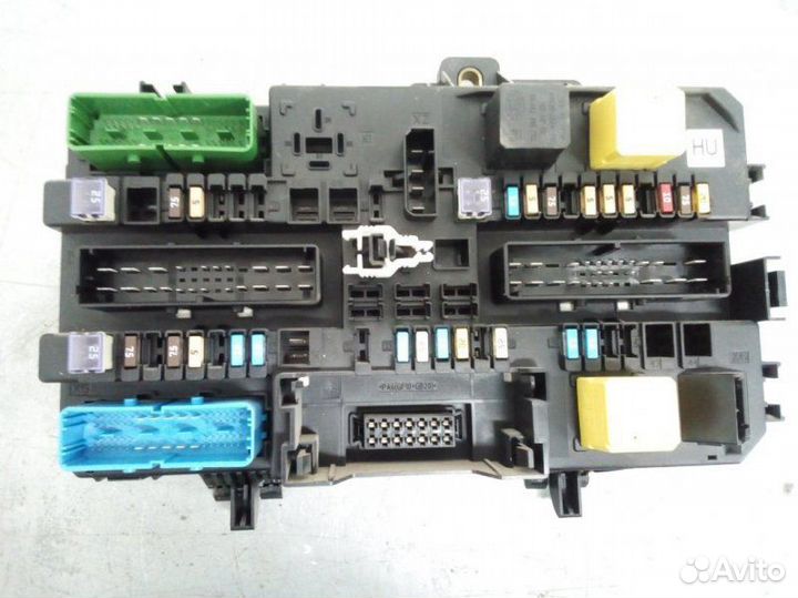 Блок предохранителей Opel Astra H хэтчбек Z16XER