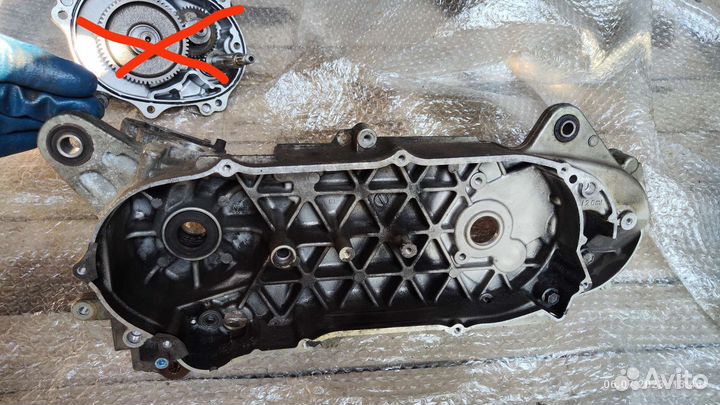 Картер двигателя Suzuki Address 110