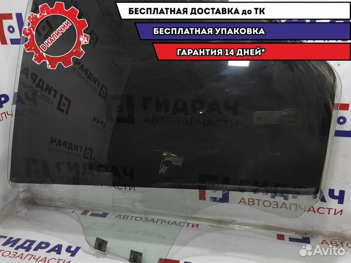 Стекло двери задней левой Renault Logan 8200240553
