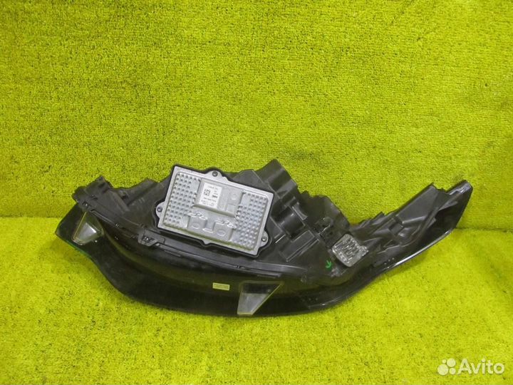 Фара правая Land Rover Discovery V