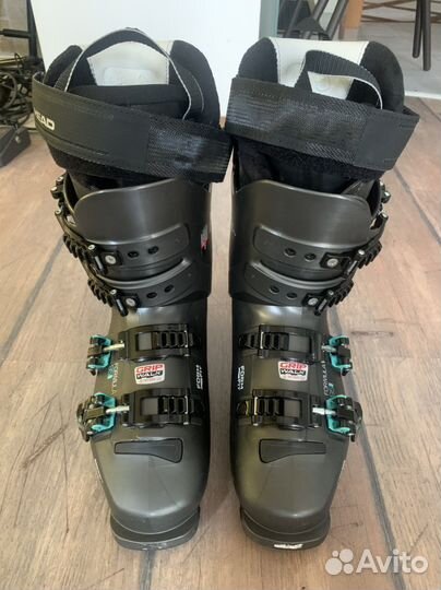 Горнолыжные ботинки