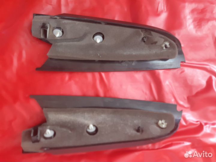 Накладка зеркала volkswagen touran 2011год