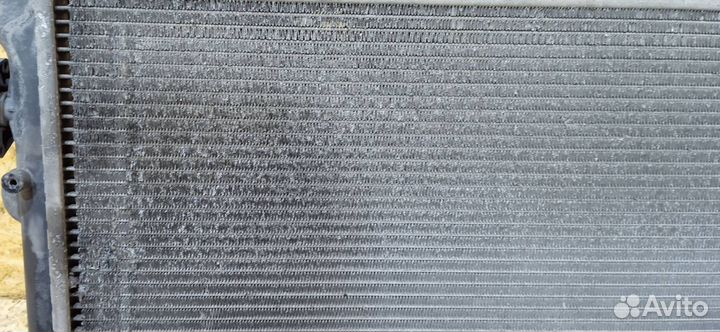 Радиатор основной Skoda Fabia 2 (5J) 2010