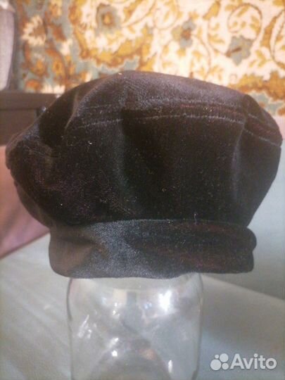 Бархатный берет